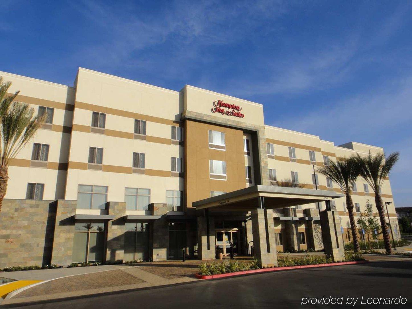 Hampton Inn & Suites Riverside/Corona East Exterior foto